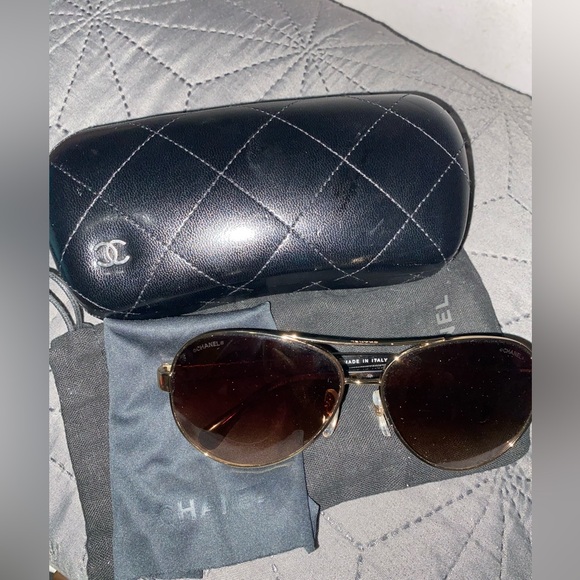 Chanel aviator sunglasses used only once or twice in original box - Picture 8 of 8